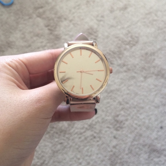 F21 WATCH - Picture 2 of 2