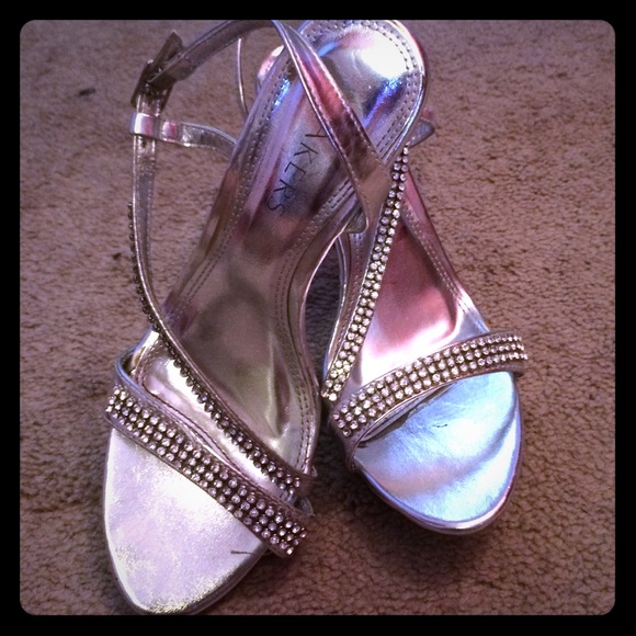 Bakers silver heels