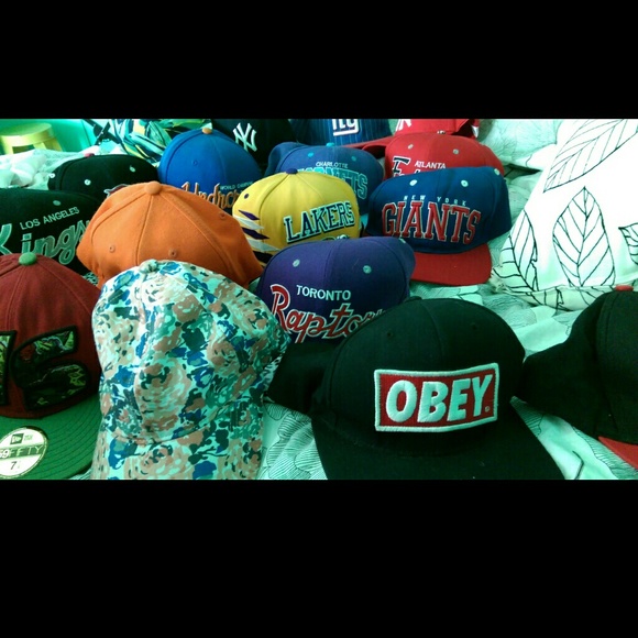 ~~~SNAPBACK LOT~~~ - Picture 2 of 4