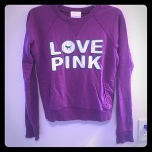 Crew neck sweatshirt with front pockets