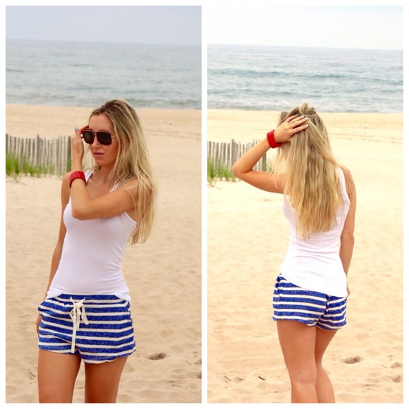 ️SOLD OUT▫️Blue + Creme Stripe Shorts - Picture 3 of 4