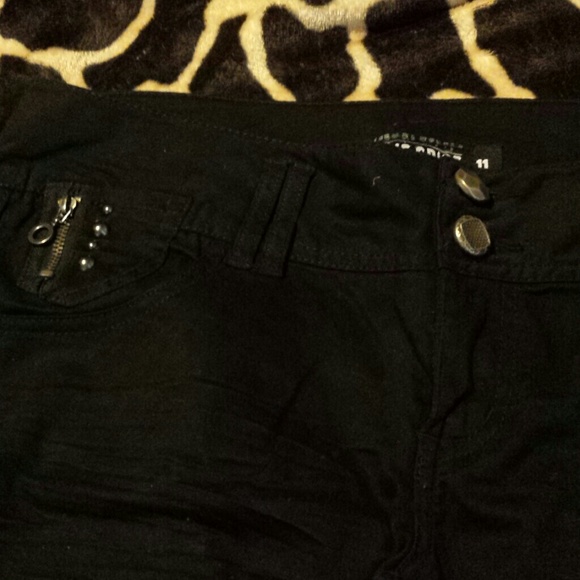 Cute Funky Pants - Picture 2 of 3