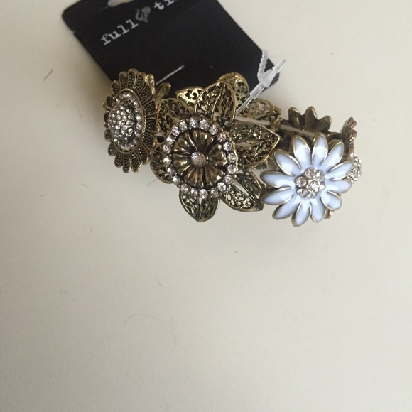 Tillys bracelet