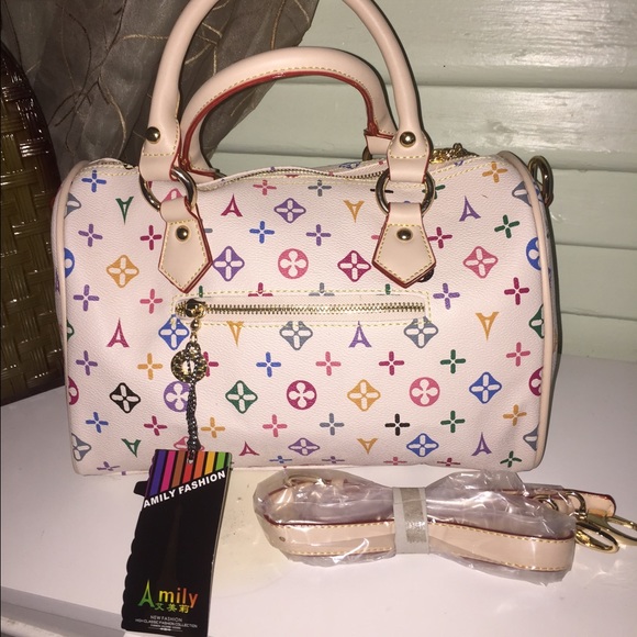 Lookalike colored bag! Boston bag