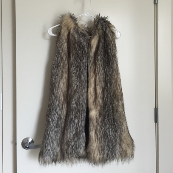 Xhilaration Jackets & Blazers - Xhilaration Faux Fur Vest