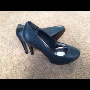 Jessica Simpson Heels