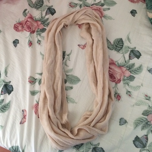 H&M knit infinity scarf