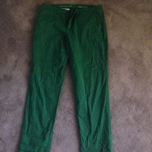 Colored khaki pant