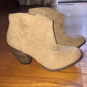 Suede tan booties
