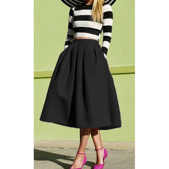 black pleated midi skirt