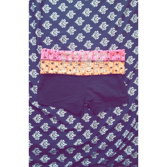 PINK Victoria's Secret Pants - PINK Victoria Secret yoga shorts