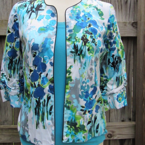 Stunning floral print jacket! - Picture 1 of 4