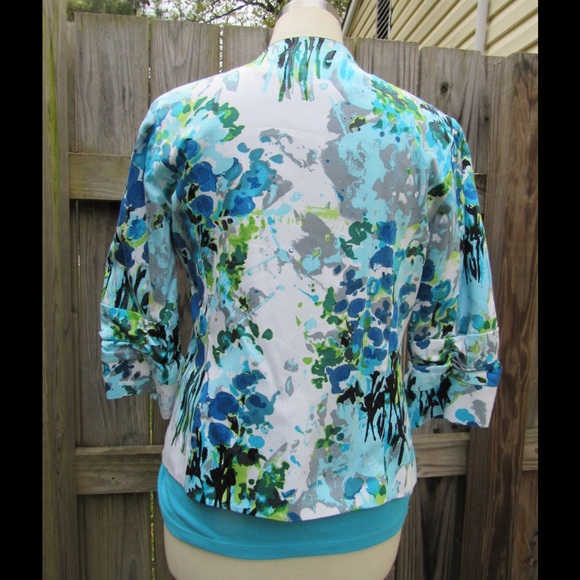 Stunning floral print jacket! - Picture 3 of 4