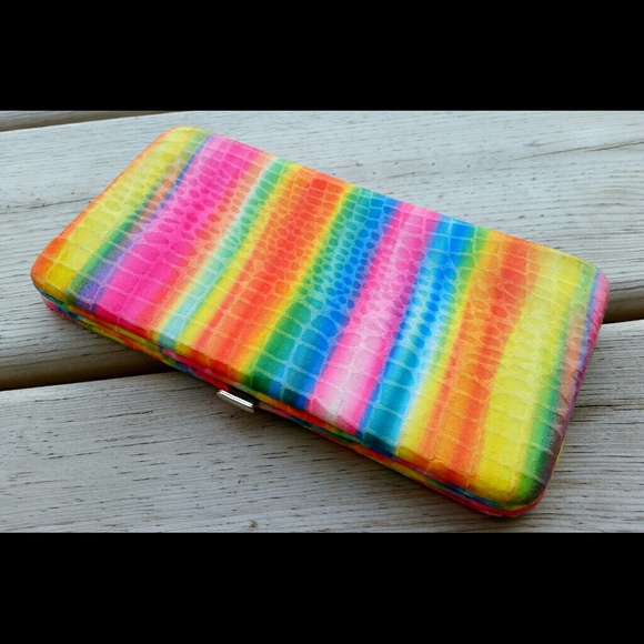 Rainbow Clutch