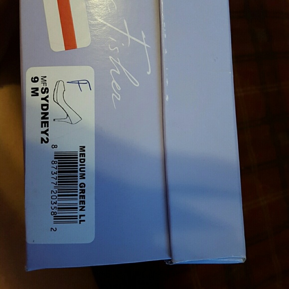 Marc Fisher Pumps - Picture 3 of 3