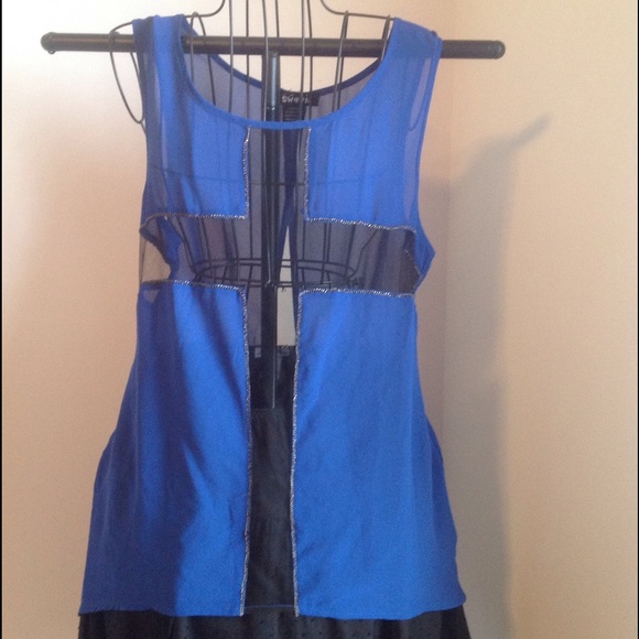 Swoon Tops - 🎉Host Pick🎉✨HI/LO TANK✨