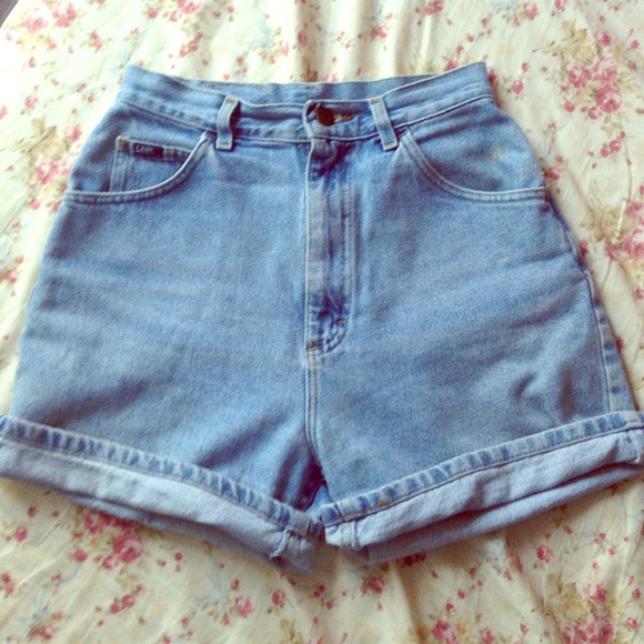 Vintage high waisted Lee denim shorts