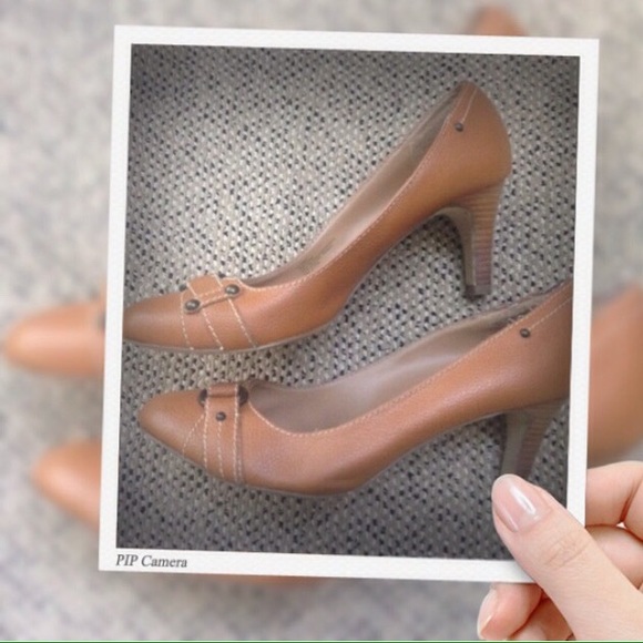 Banana republic heel