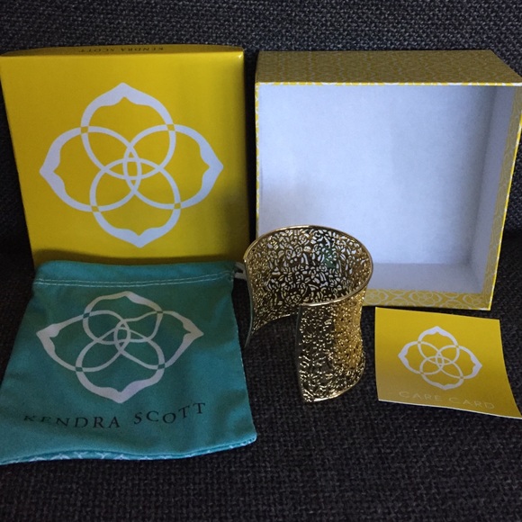 Kendra Scott Ainsley Cuff Bracelet (Popsugar)
