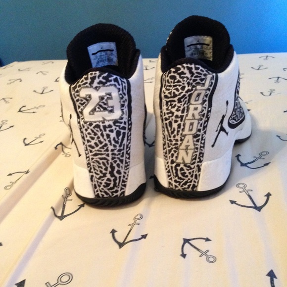 Air Jordan XX9's - Picture 2 of 3