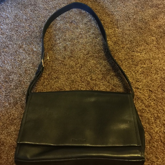 Black Leather Nine West purse