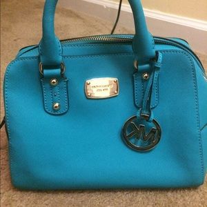Authentic Michael Kors small purse/cross body