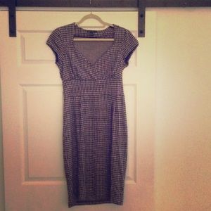 Banana Republic houndstooth dress