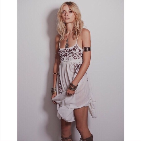 SOLD OUT ❤️ NWOT FREE PEOPLE BABY DOLL SLIP DRESS - Picture 3 of 4