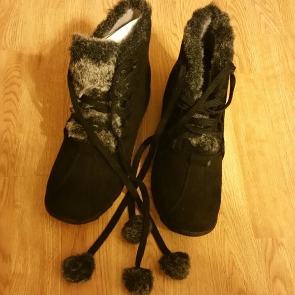 Women's 9.5W Cloudwalkers Blk Gabby Ankle Boot