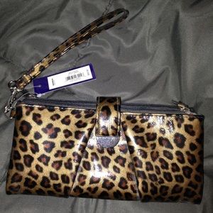 Apt 9 leopard wallet