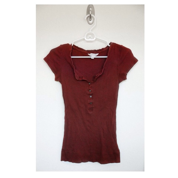 AE burgundy henley shirt
