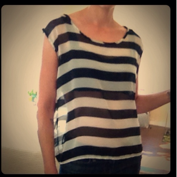 Silk top - Picture 3 of 4