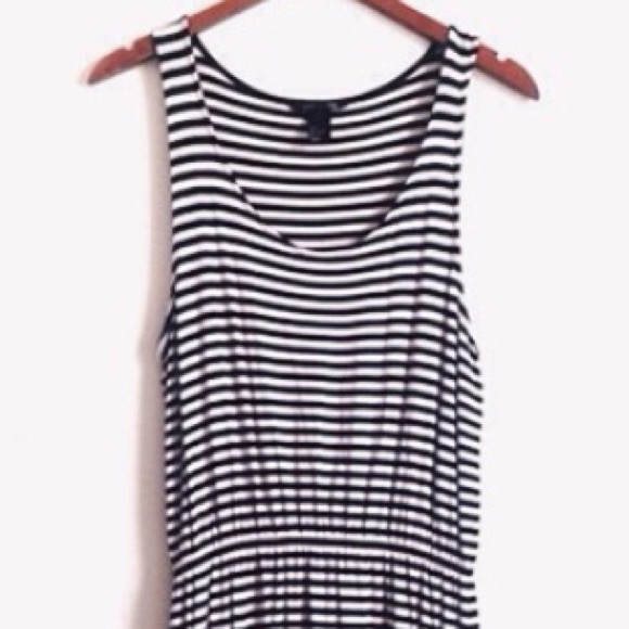 SOLD | HP✶ H&M Striped Dress - Picture 2 of 3