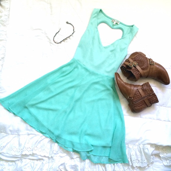 PacSun Sundress 🌻