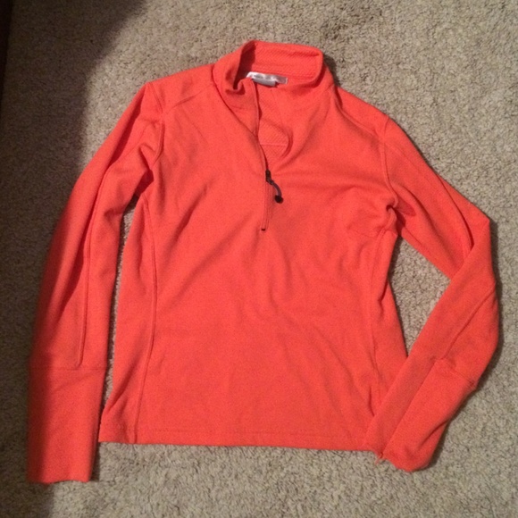 Athletic pullover