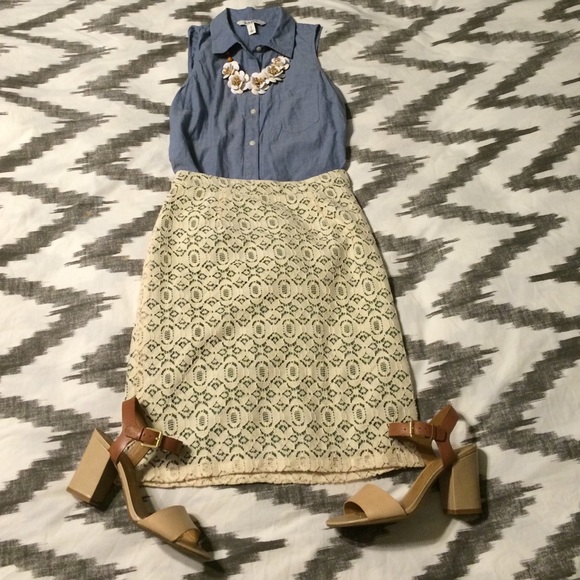 Anthropologie Aine Lace Pencil Skirt