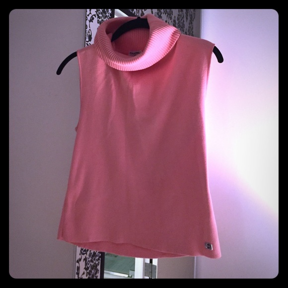 Pretty pink authentic Chanel sleeveless turtleneck