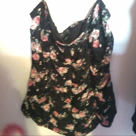 Strapless shirt 🌻💕