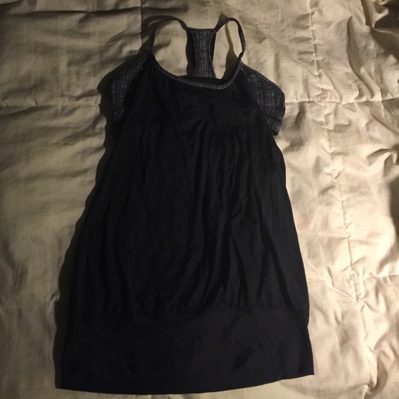 Lululemon No Limit Tank - size 8!
