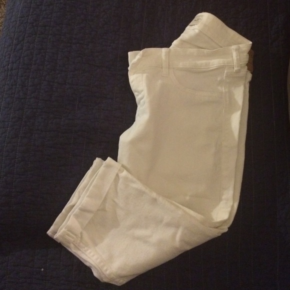 White denim capris
