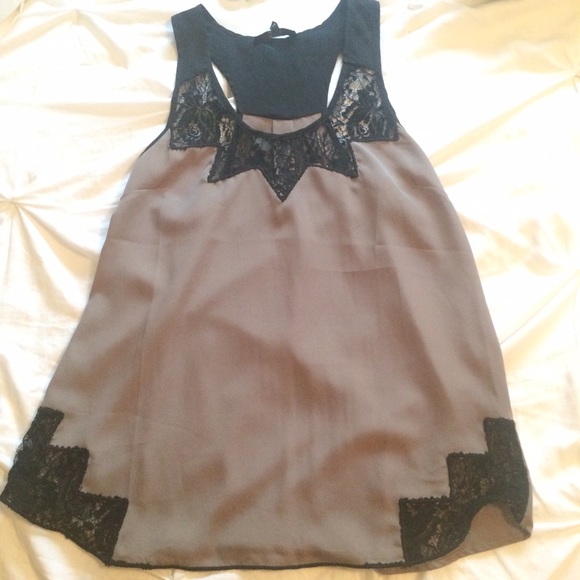 Papaya medium black/brownish silk top BNWT