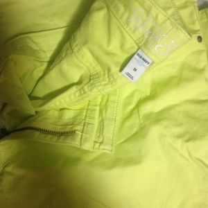 Neon green old navy rock star skinny jeans. Nwot