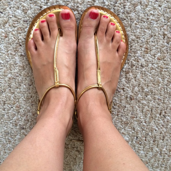 SOLD Bernardo Gold Leather Milly Sandals, 7M! - Picture 3 of 4