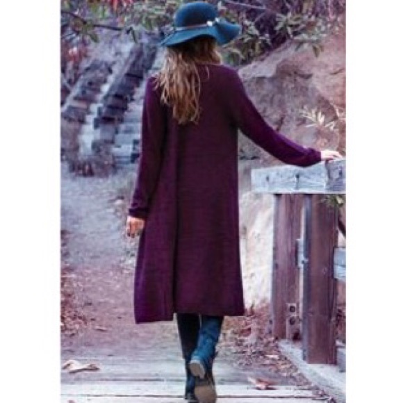 2x HP! Everybody Talks | LF Long Burgundy Cardigan - Picture 2 of 3