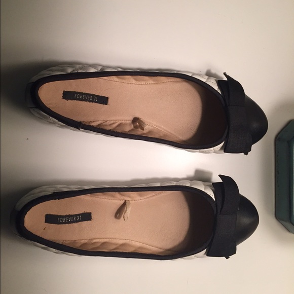 Shoes - Picture 2 of 3