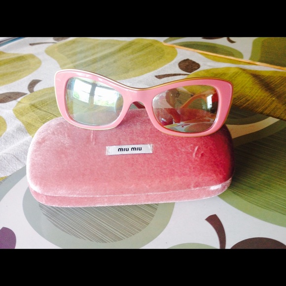 Authentic MIU MIU pink/mauve cat eye sunglasses