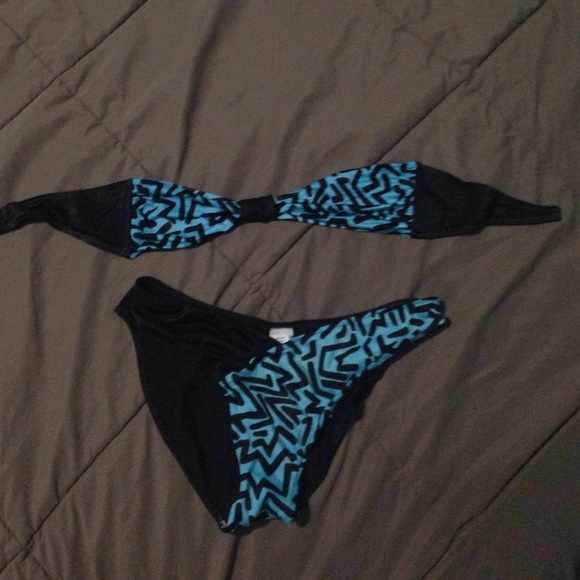 Blue and black two piece strapless Bikini