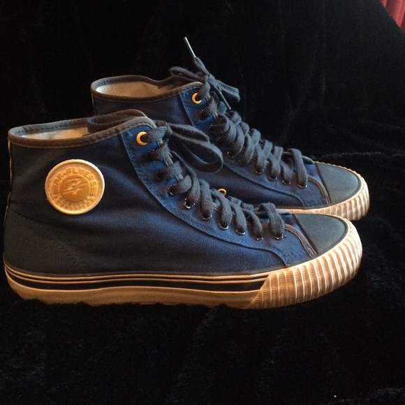 BLUE AND WHITE PF FLYERS