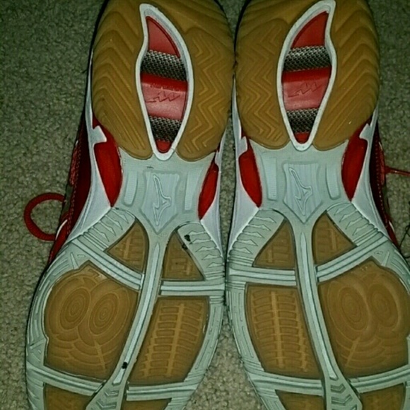 Mizuno volleyball shoes - Picture 4 of 4