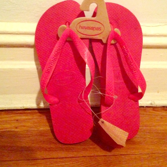 ***NEW*** Classic Red Havaianas